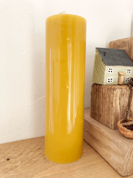 pure beeswax candle